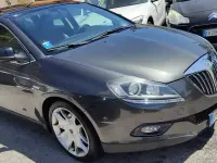 Usata Lancia Delta 165 CV (121 kW) 2010 Grigio Utilitaria