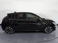 Usata Peugeot 208 Allure 102 CV (75 kW) 2025 Nero Utilitaria