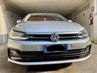 Usata VW Polo R-line 95 CV (69 kW) 2018 Grigio Utilitaria