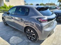 Usata Peugeot 208 Allure 102 CV (75 kW) 2025 Grigio Utilitaria