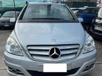 Usata Mercedes B200 Premium 140 CV (102 kW) 2011 Grigio Monovolume