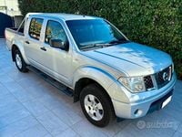 Usata Nissan Navara 171 CV (125 kW) 2006 Grigio Pick-up
