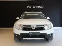 Usata Dacia Duster Lauréate 90 CV (66 kW) 2012 Bianco SUV