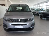 Usata Peugeot Rifter Allure 131 CV (96 kW) 2020 Grigio Monovolume