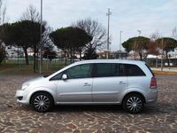 Usata Opel Zafira 149 CV (109 kW) 2011 Argento Monovolume