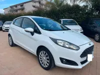 Usata Ford Fiesta 75 CV (55 kW) 2017 Bianco Utilitaria