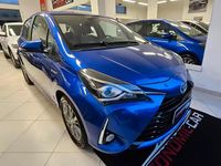 Usata Toyota Yaris Hybrid Cool 73 CV (53 kW) 2018 Blu Berlina