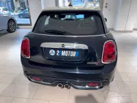 Begagnad Mini Cooper S 2019 Svart Halvkombi