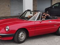 Usata Alfa Romeo Spider 101 CV (74 kW) 1987 Rosso Cabrio