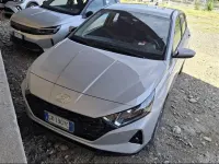 Usata Hyundai i20 2023 Grigio chiaro Utilitaria
