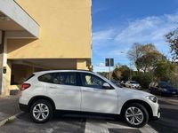 Käytetty BMW X1 Advantage 125 HP (91 kW) 2020 Valkoinen Katumaasturi