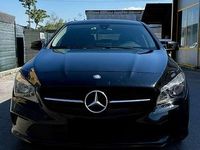 Usado Mercedes CLA200 Shooting Brake Executive 150 CV (110 kW) 2017 Familiar