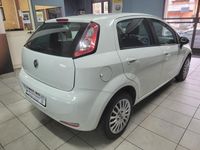Usata Fiat Punto Street 75 CV (55 kW) 2013 Bianco Utilitaria