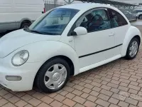 Usata VW New Beetle 90 CV (66 kW) 2001 Bianco Utilitaria