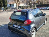 Usata Toyota Aygo 68 CV (50 kW) 2005 Nero Utilitaria