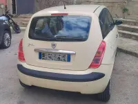 Usata Lancia Ypsilon 60 CV (44 kW) 2004 Giallo Utilitaria