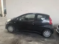 Usata Peugeot 107 68 CV (50 kW) 2007 Nero Utilitaria