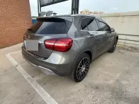 Usata Mercedes GLA200 136 CV (100 kW) 2018 Grigio SUV