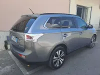 Usata Mitsubishi Outlander Intense 150 CV (110 kW) 2014 Beige SUV