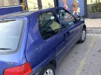 Usata Peugeot 106 50 CV (36 kW) 1997 Bluazzurro Utilitaria
