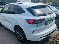 Usado Ford Kuga ST-Line 120 CV (88 kW) 2021 Blanco SUV