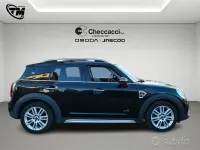 Käytetty Mini Countryman Hype 150 HP (110 kW) 2017 Musta Katumaasturi