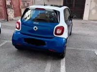 Usata Smart ForFour 71 CV (52 kW) 2016 Bluazzurro Utilitaria