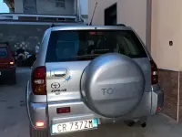 Usata Toyota RAV4 116 CV (85 kW) 2004 Grigio SUV