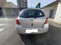 Usata Toyota Yaris 69 CV (50 kW) 2008 Argento Utilitaria