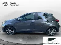 Usata Toyota Yaris Hybrid Lounge 131 CV (96 kW) 2024 Grigio Berlina