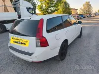 Usata Volvo V50 109 CV (80 kW) 2010 Bianco Station wagon