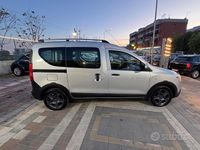 Gebraucht Dacia Dokker Stepway 90 PS (66 kW) 2018 Grau Van / Kleinbus