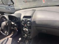 Usata Opel Corsa Edition 95 CV (69 kW) 2010 Utilitaria