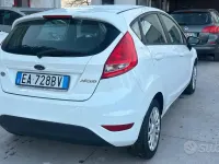 Usado Ford Fiesta 82 HP (60 kW) 2011 Branco Sedan