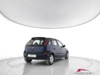 Usata Opel Corsa Club 65 CV (47 kW) 2003 Blu Utilitaria