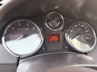 usata Peugeot 207 1,4 benzina 120000 km