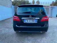 Usata Mercedes B180 136 CV (100 kW) 2018 Nero Monovolume