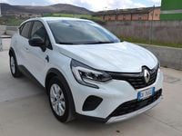 Usata Renault Captur Zen 94 CV (69 kW) 2022 Bianco SUV