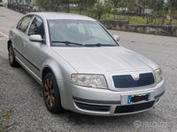 Usata Skoda Superb 130 CV (95 kW) 2004 Grigio Berlina