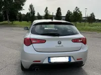 Usata Alfa Romeo Giulietta Distinctive 109 CV (80 kW) 2015 Grigio Utilitaria