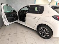 Usata Peugeot 208 Allure 101 CV (74 kW) 2023 Bianco Utilitaria