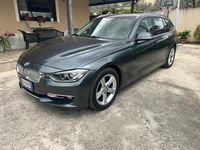 Usata BMW 318 Luxury Line 142 CV (104 kW) 2014 Grigio Station wagon