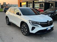 Usata Renault Austral Techno 200 CV (147 kW) 2023 Bianco nacré metallizzato SUV