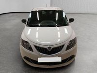 Usata Lancia Ypsilon Gold 70 CV (51 kW) 2021 Bianco Utilitaria
