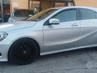 Usata Mercedes A180 Premium 109 CV (80 kW) 2014 Grigio Utilitaria