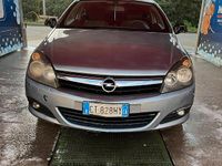 Usata Opel Astra 101 CV (74 kW) 2005 Grigio Berlina