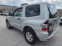 Usata Mitsubishi Pajero 164 CV (120 kW) 2000 Argento SUV
