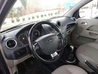 Usata Ford Fiesta Ghia 68 CV (50 kW) 2006 Berlina