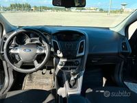 Begagnad Ford Focus 105 HK (77 kW) 2013 Svart Kombi