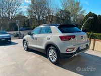 Usata VW T-Roc Life 110 CV (80 kW) 2022 Altro SUV
